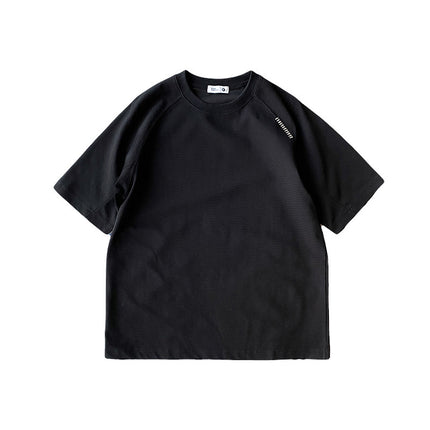 Camiseta bordada premium: camiseta minimalista de estilo urbano para hombre