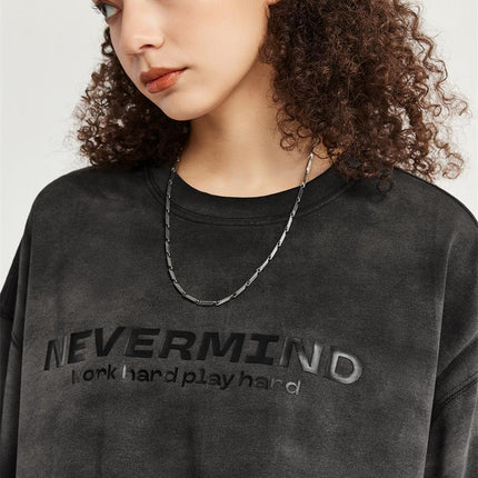 Camiseta unisex con degradado lavado "Never Mind": estilo desgastado y urbano