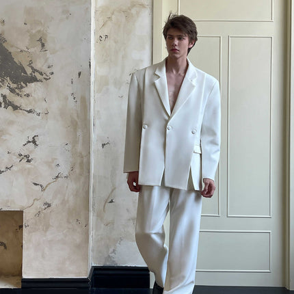 white suit for men

men’s formal white suit

double breasted blazer men

modern men's suit

Korean suit style
minimalist white outfit

fashion-forward men's suit

relaxed fit white suit

men’s runway style

luxury men’s formalwear