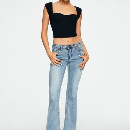 Black ribbed crop top
Sexy sleeveless top
Women’s trendy fashion
Clubwear crop top
Fitted summer top
Casual chic outfit
Stylish party wear
Street style fashion
Trendy black top
Cropped tank top