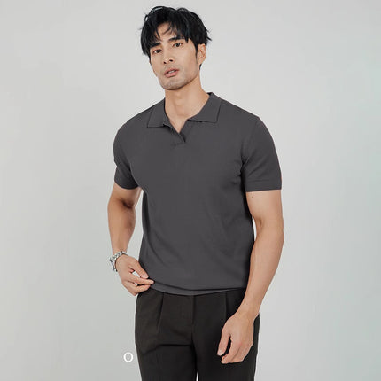 Men’s polo shirt
Slim fit knitted polo
Old money polo shirt
Short sleeve casual polo
Classic men’s summer shirt
Smart casual polo for men
Modern fitted polo for men
Men’s minimalist fashion
Smart casual old money outfit
Old money aesthetic clothing

