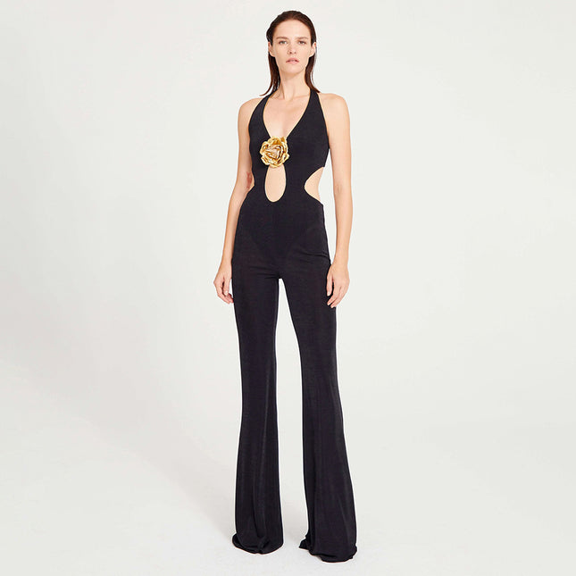 Black cutout jumpsuit
Halter neck evening jumpsuit
Sexy party outfit for women
Elegant black jumpsuit
Trendy one-piece outfit