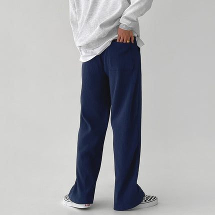 Men's wide-leg trousers
Relaxed fit pants for men
Minimalist fashion for men
Casual streetwear trousers
Modern men’s fashion