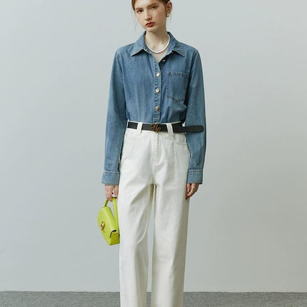 Denim button-up shirt
Women’s casual denim top
Vintage denim fashion
Long sleeve denim blouse
Classic denim shirt outfit