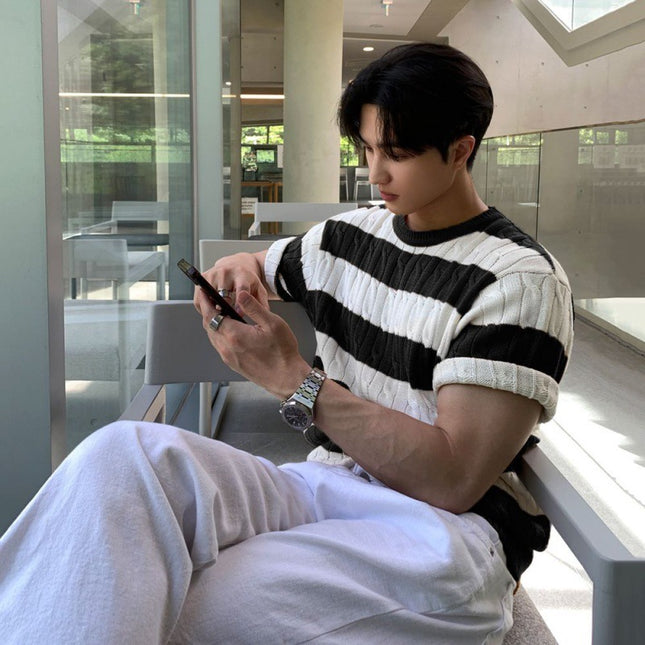 Men’s knit T-shirt
Ribbed short-sleeve T-shirt
Slim fit summer tee
Casual breathable T-shirt
Stylish men’s fashion top