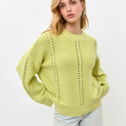 Chic Knit Sweater with White Collar Layered Look | Trendy Pleated Skirt Outfit