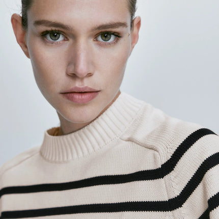 Women’s Striped Knit Sweater Elegant Minimalist Crew Neck Pullover Casual Winter Top
