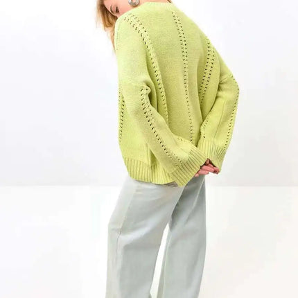 Chic Knit Sweater with White Collar Layered Look | Trendy Pleated Skirt Outfit