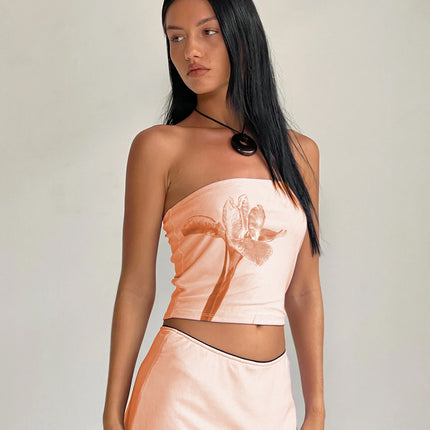Floral print tube top
Strapless crop top
Summer bandeau top
Y2K fashion top
Trendy streetwear outfit