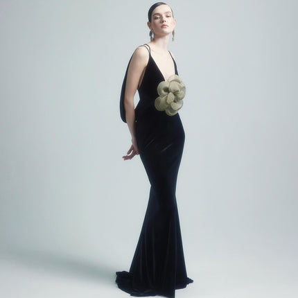 Luxury evening gown
Black velvet dress
Designer formal dress
Red carpet dress
Elegant evening wear
formal dresses for women
evening dress for women
Glamorous nightwear
Velvet mermaid gown