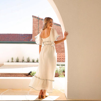 Elegante vestido largo bohemio: vestido fluido de verano con volantes