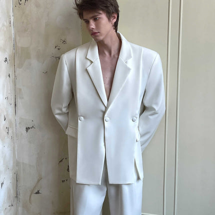 white suit for men

men’s formal white suit

double breasted blazer men

modern men's suit

Korean suit style
minimalist white outfit

fashion-forward men's suit

relaxed fit white suit

men’s runway style

luxury men’s formalwear