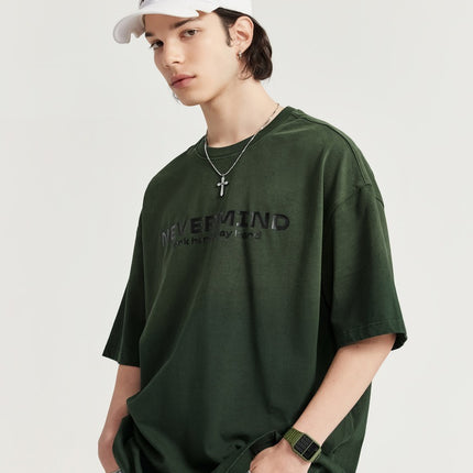 Camiseta unisex con degradado lavado "Never Mind": estilo desgastado y urbano