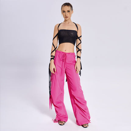 Top de tubo con tirantes negros transparentes para mujer: un top corto de malla moderno para ropa urbana y festivales.